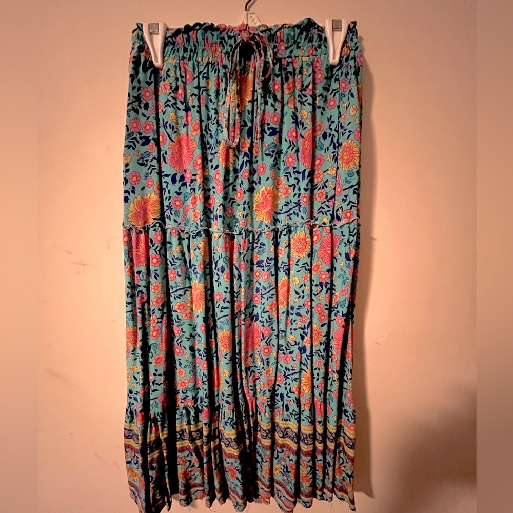 New floral turquoise midi skirt size M